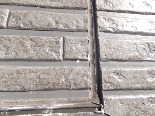 割れたシーリング